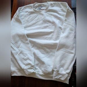 Gildan Classic White Sweatshirt